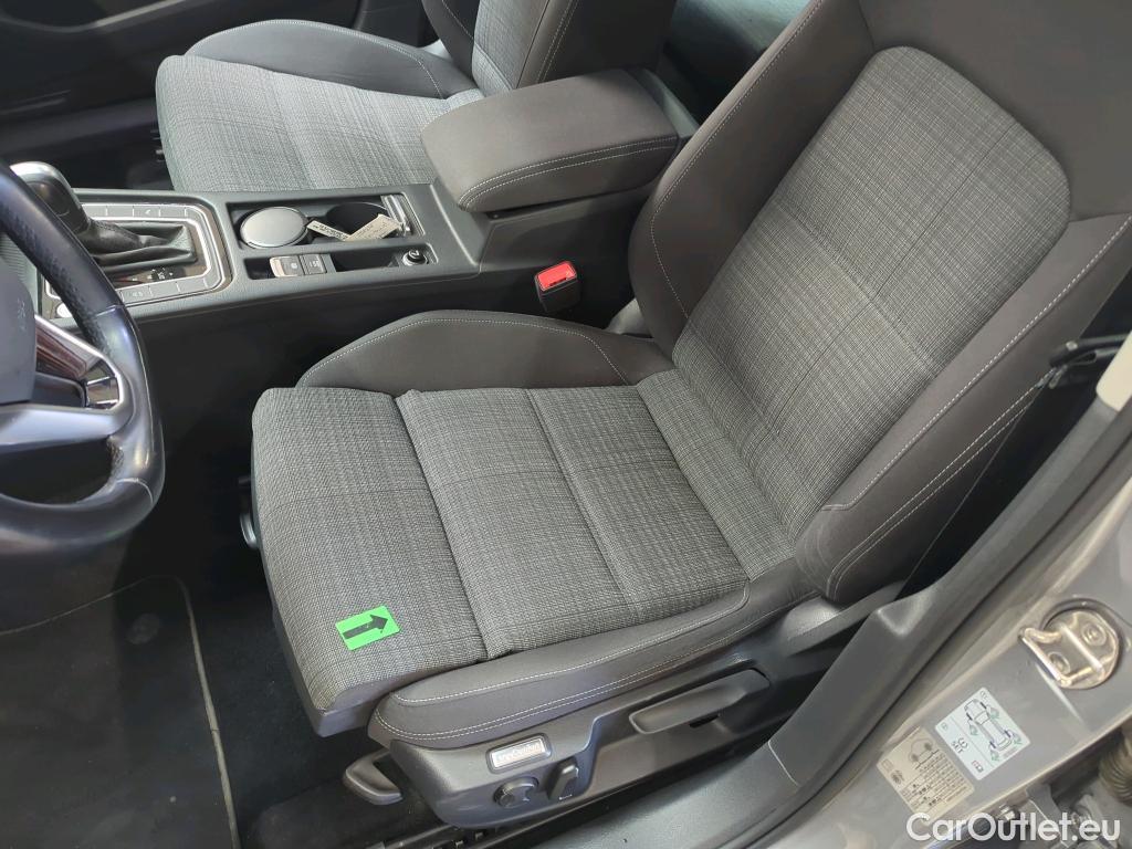  Volkswagen  Passat Var.Comf.1.5 TSI ACT DSG 150 CP #39