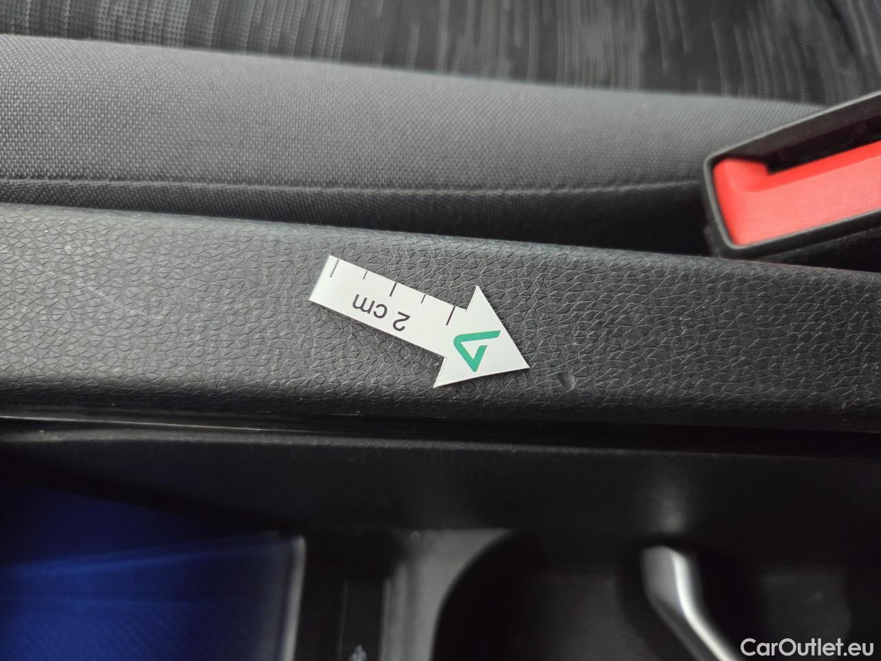  Volkswagen  ID.4  Pro Performance #31