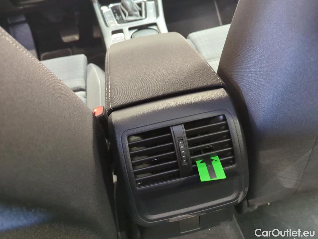  Volkswagen  Passat Var.Comf.1.5 TSI ACT DSG 150 CP #13