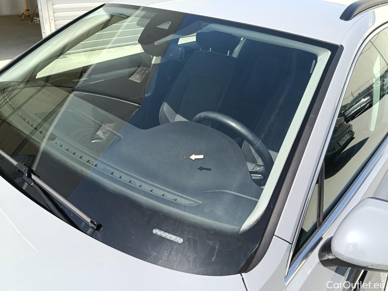  Volkswagen  Passat Advance 1.5 TSI ACT DSG 150 CP #4