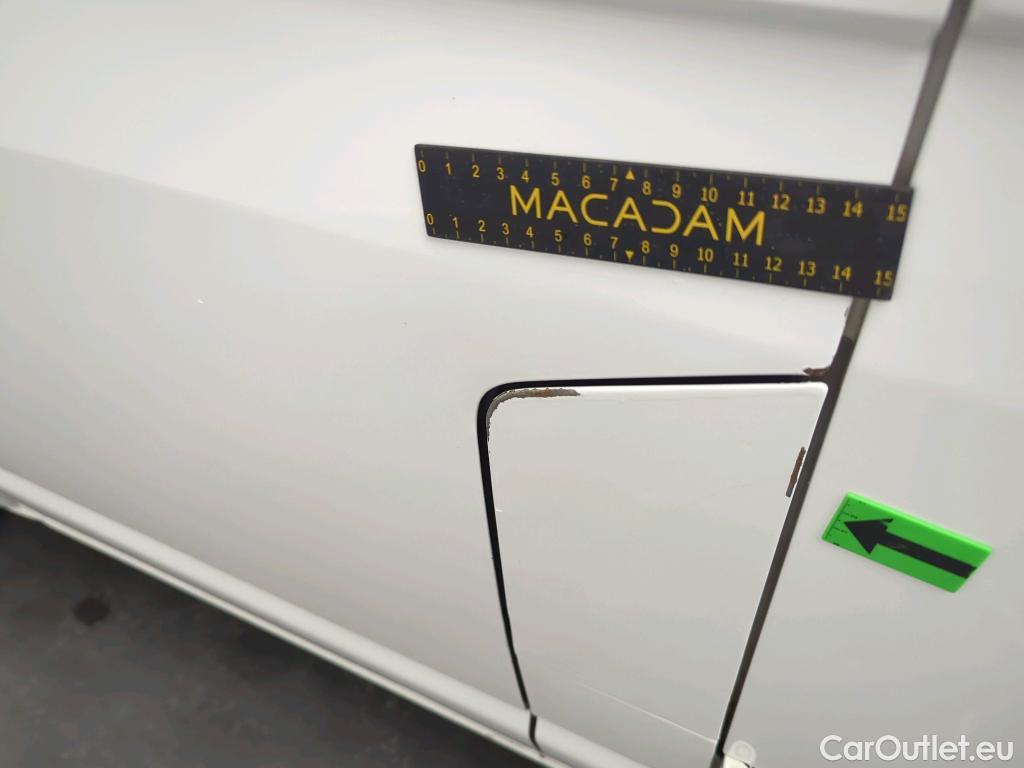  Volkswagen  Transporter CD LR 2.0 TDI 81KW #46