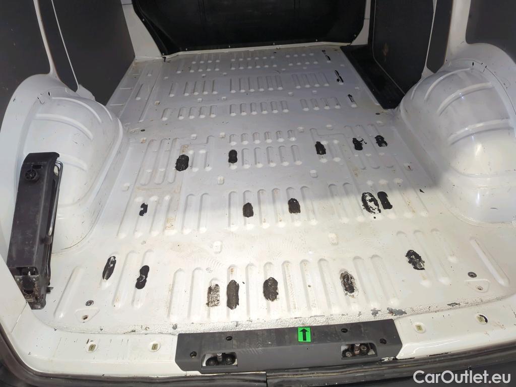  Volkswagen  Transporter KR 2.0 TDI 81KW #46