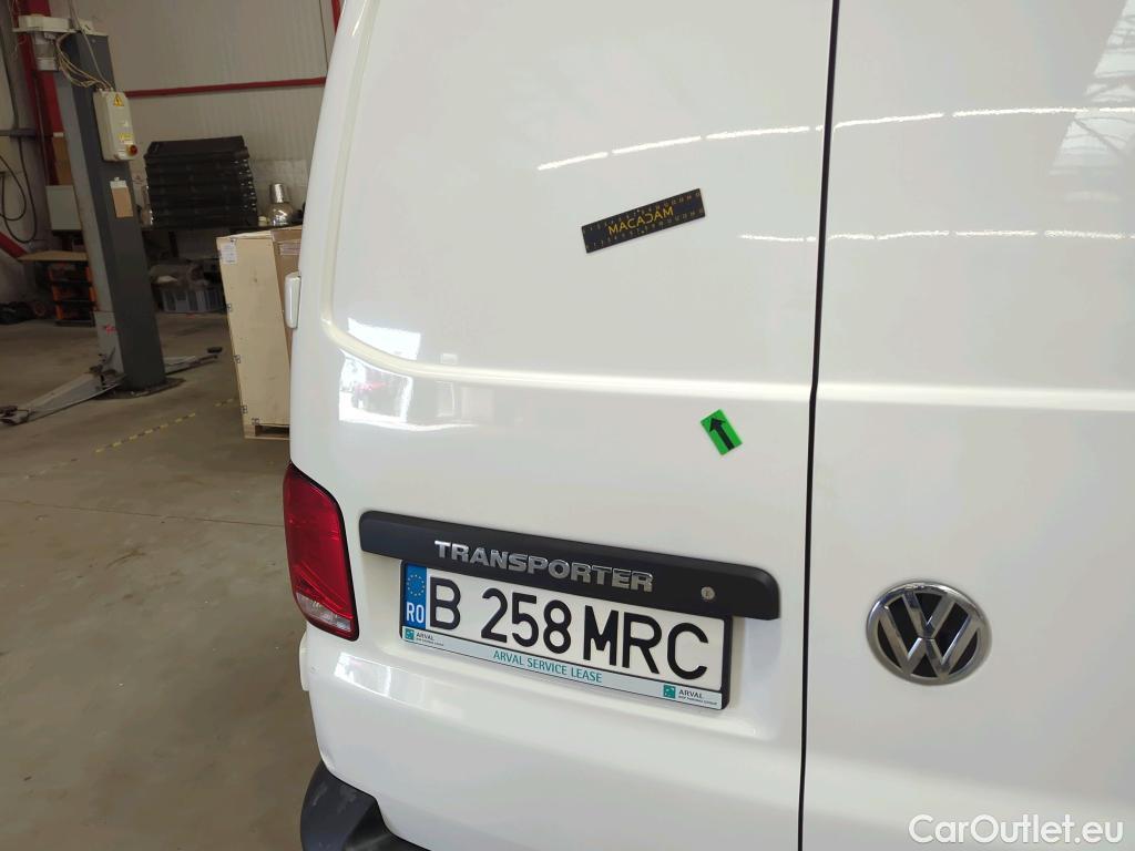  Volkswagen  Transporter KR 2.0 TDI 81KW #11