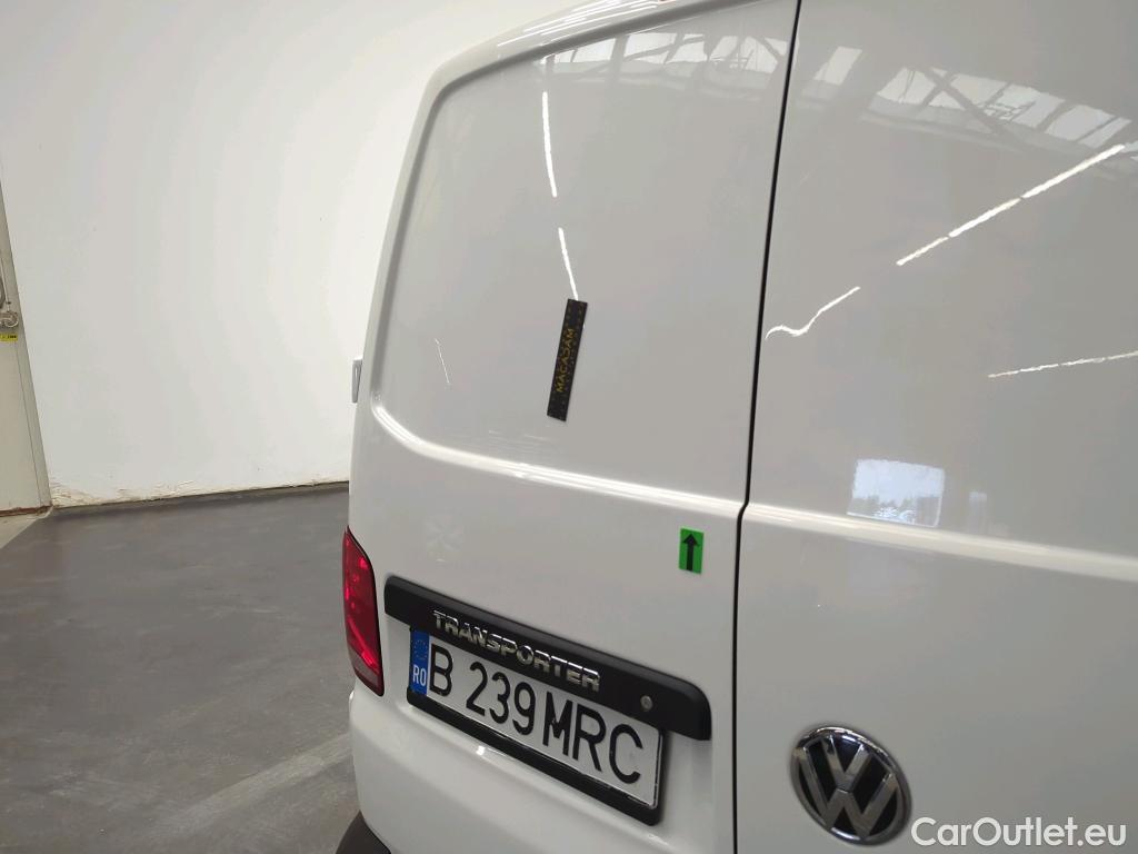  Volkswagen  Transporter KR 2.0 TDI 81KW #13