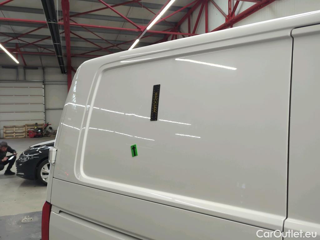  Volkswagen  Transporter KR 2.0 TDI 81KW #11