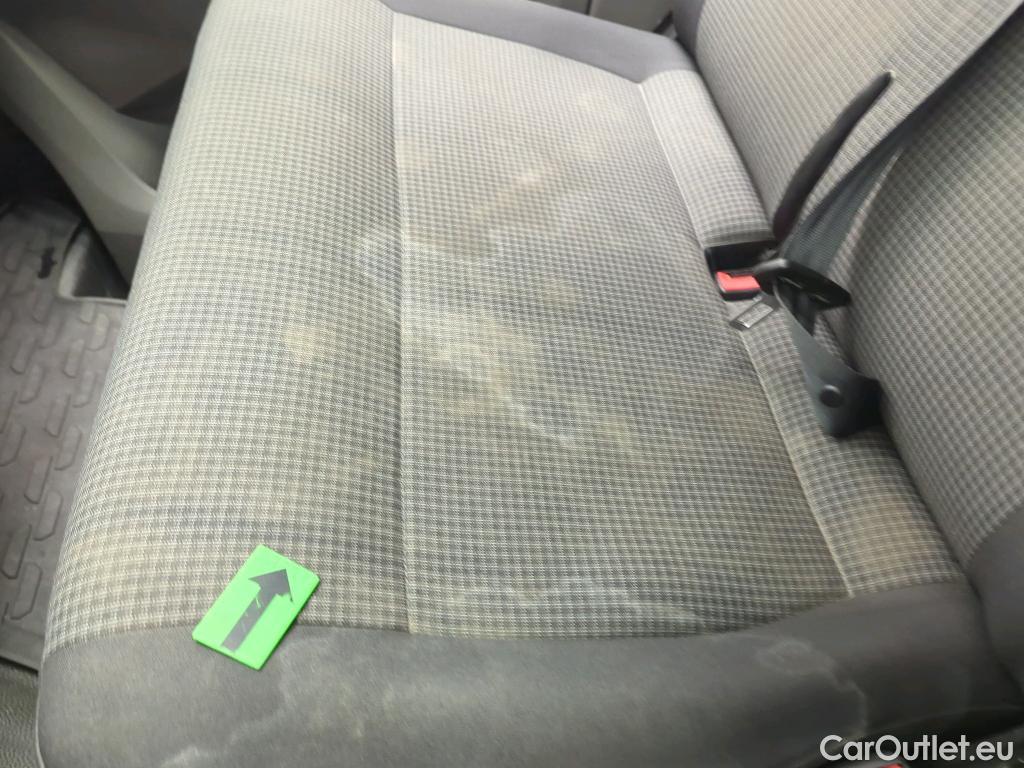  Volkswagen  Transporter CD LR 2.0 TDI 81KW #48