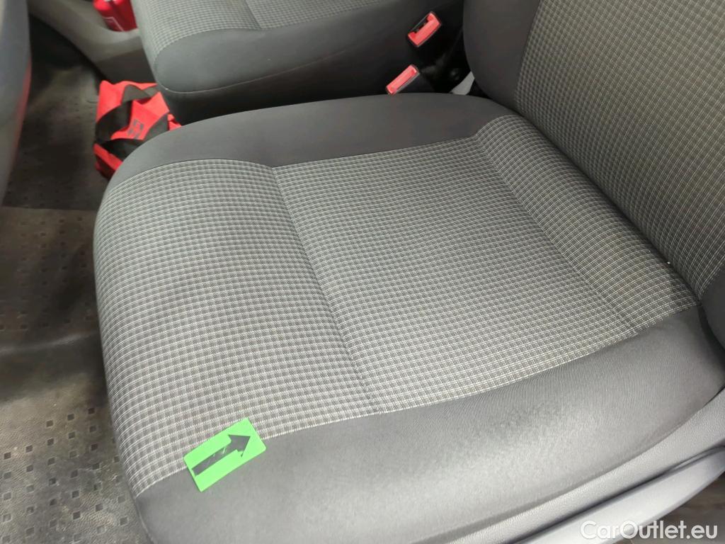  Volkswagen  Transporter KR 2.0 TDI 81KW #30