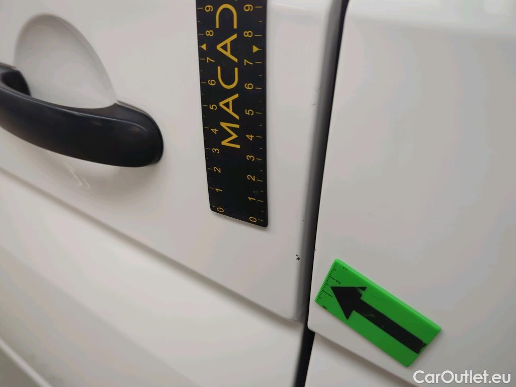  Volkswagen  Transporter KR 2.0 TDI 81KW #10