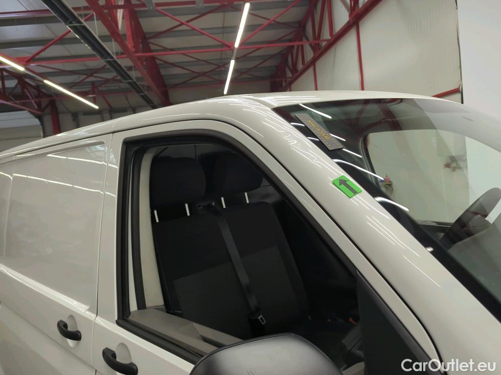  Volkswagen  Transporter KR 2.0 TDI 81KW #23