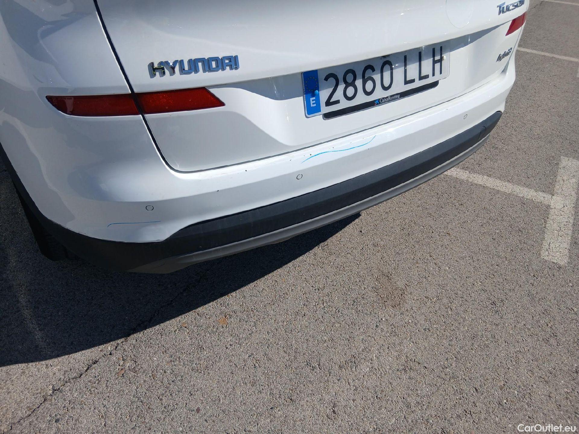  Hyundai  Tucson HYUNDAI  / 2018 / 5P / todoterreno 1.6 CRDI 85kW (116CV) 48V SLE 4X2(SP)(SL) #26