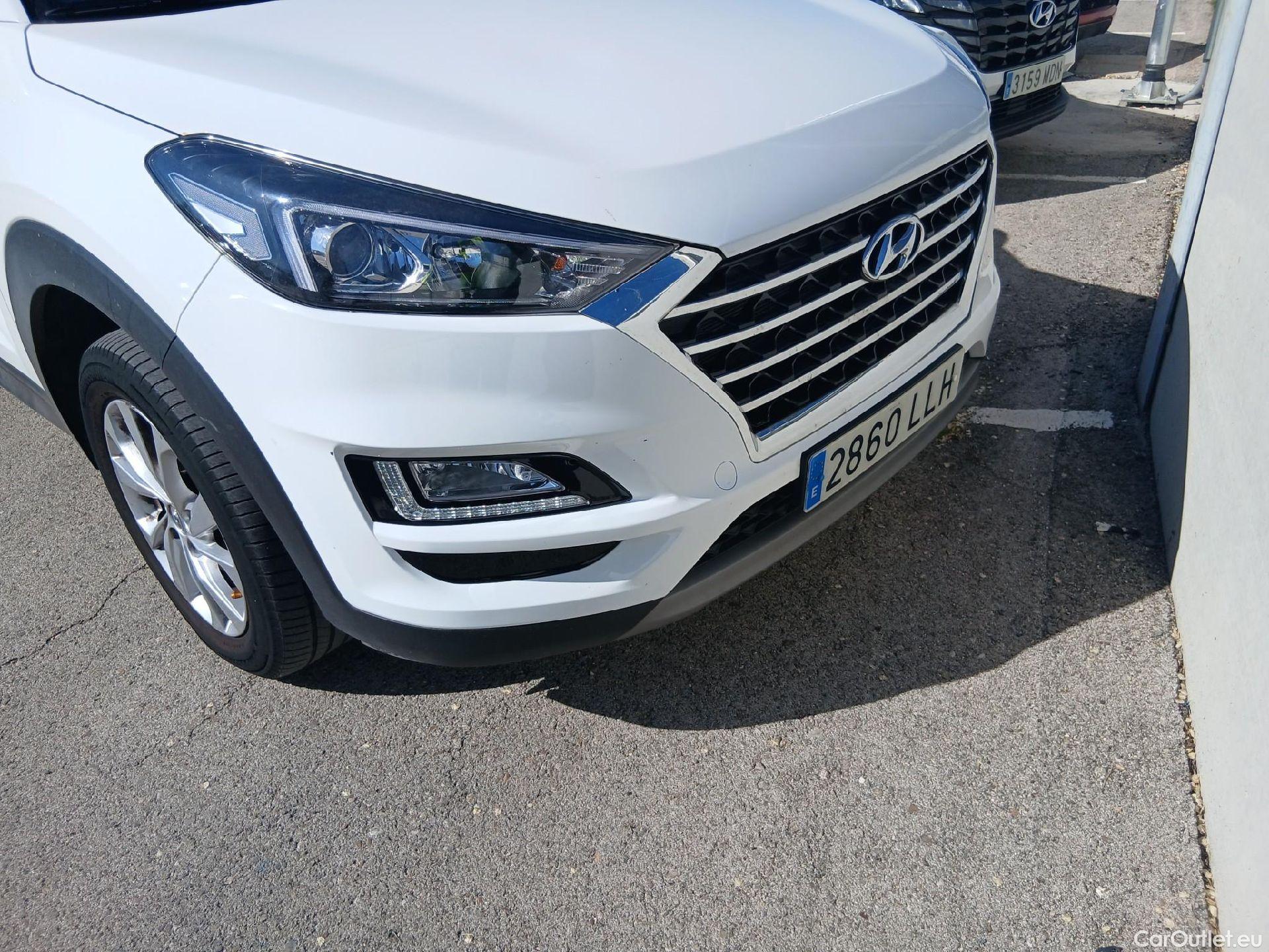  Hyundai  Tucson HYUNDAI  / 2018 / 5P / todoterreno 1.6 CRDI 85kW (116CV) 48V SLE 4X2(SP)(SL) #7