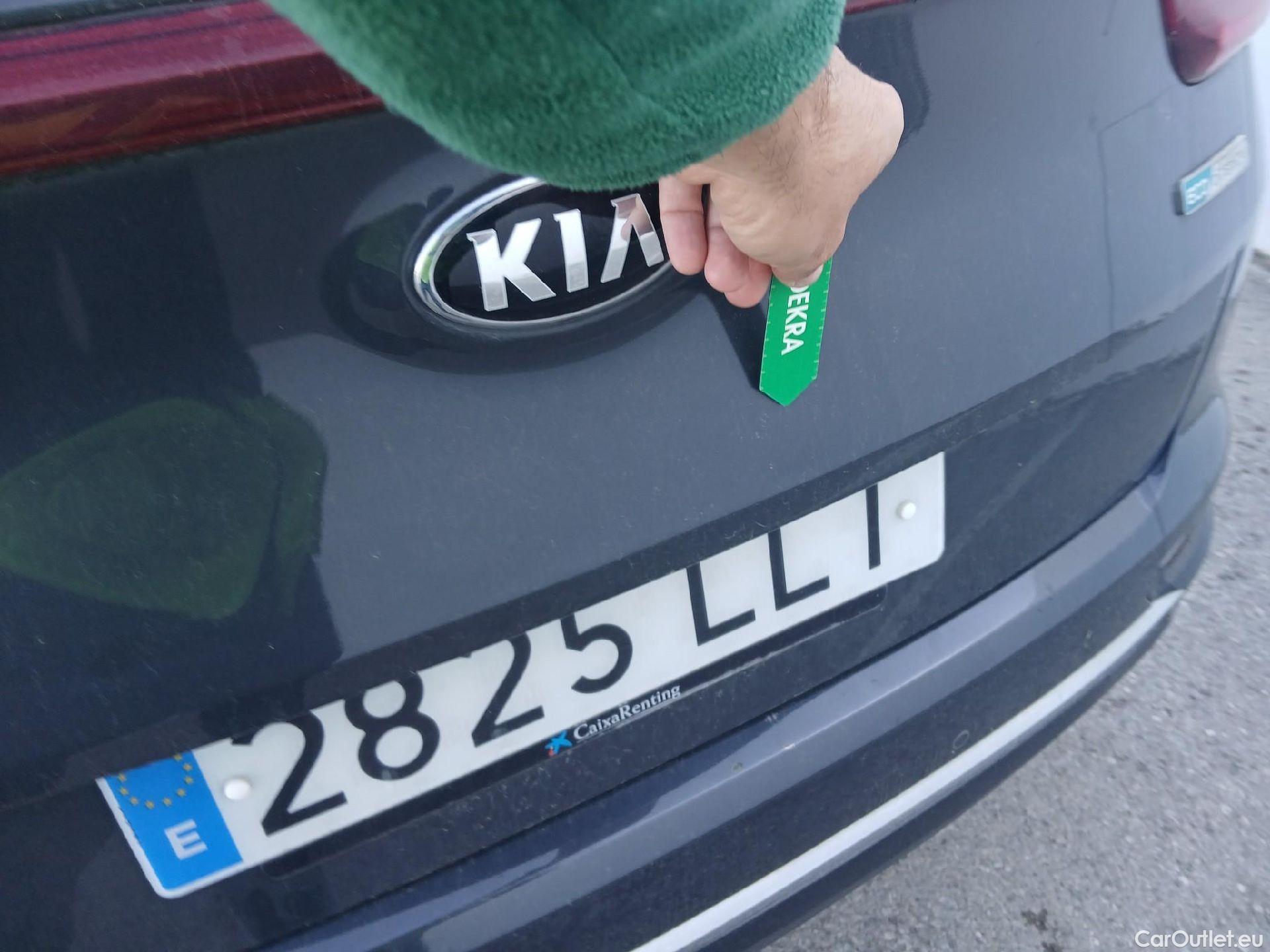  KIA  Sportage KIA  1.6MHEV Drive 100kW(136CV) 4x2(Crist Tintados)(CX) #10