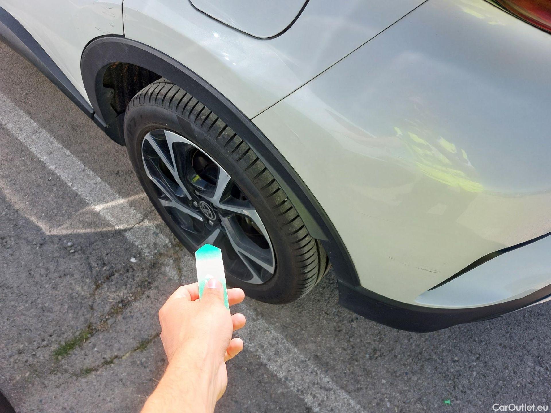  Toyota  C-HR TOYOTA  / 2019 / 5P / todoterreno 2.0 180H Advance #11