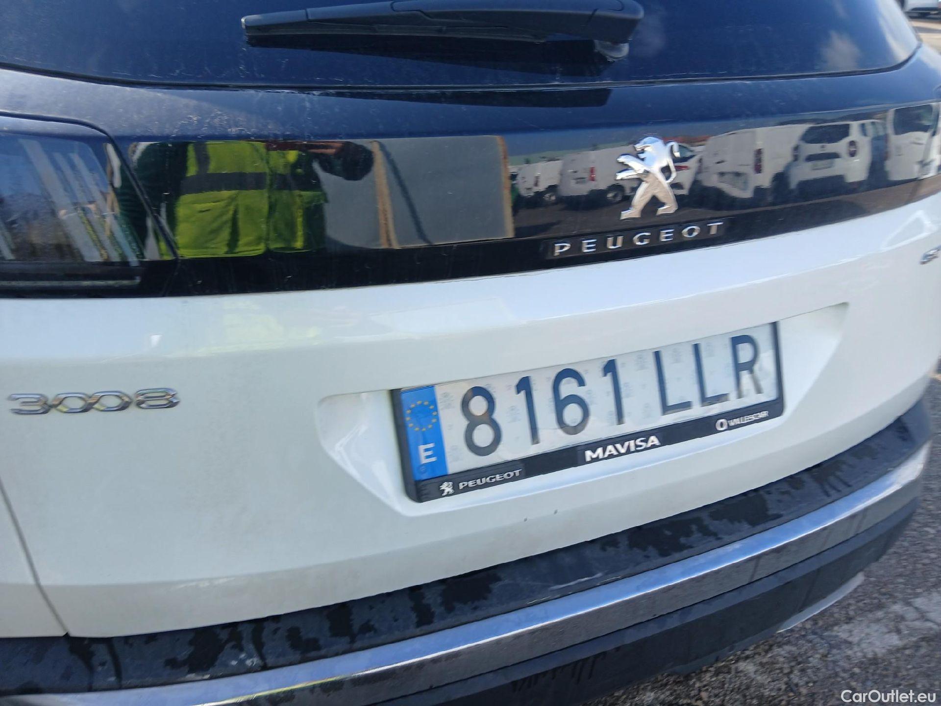 Peugeot  3008 PEUGEOT  / 2020 / 5P / todoterreno 1.2 PureTech 96KW (130CV) S&S GT #9