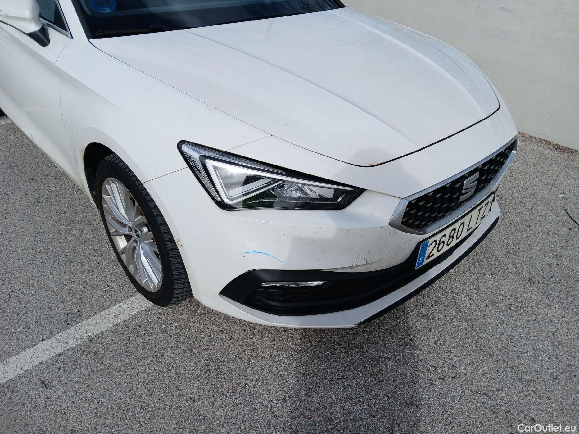  Seat  Leon SEAT Nuevo León / 2020 / 5P / familiar SP 1.4 e-Hybrid DSG S&S Xcellence Go L #4