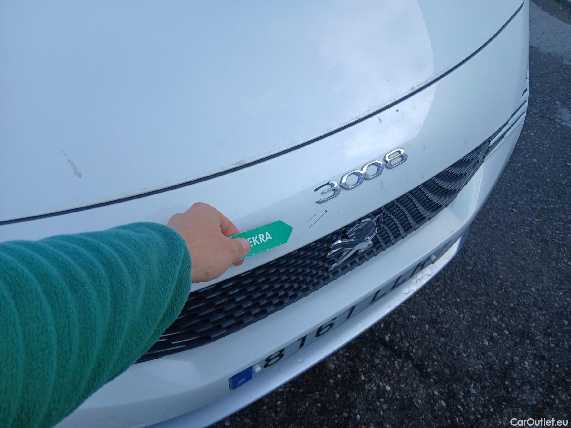  Peugeot  3008 PEUGEOT  / 2020 / 5P / todoterreno 1.2 PureTech 96KW (130CV) S&S GT #3