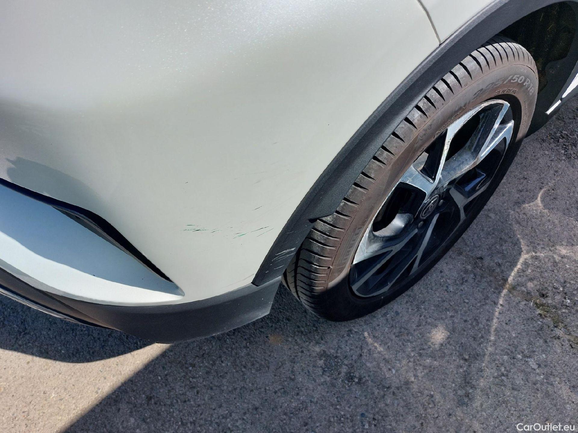  Toyota  C-HR TOYOTA  / 2019 / 5P / todoterreno 2.0 180H Advance #17
