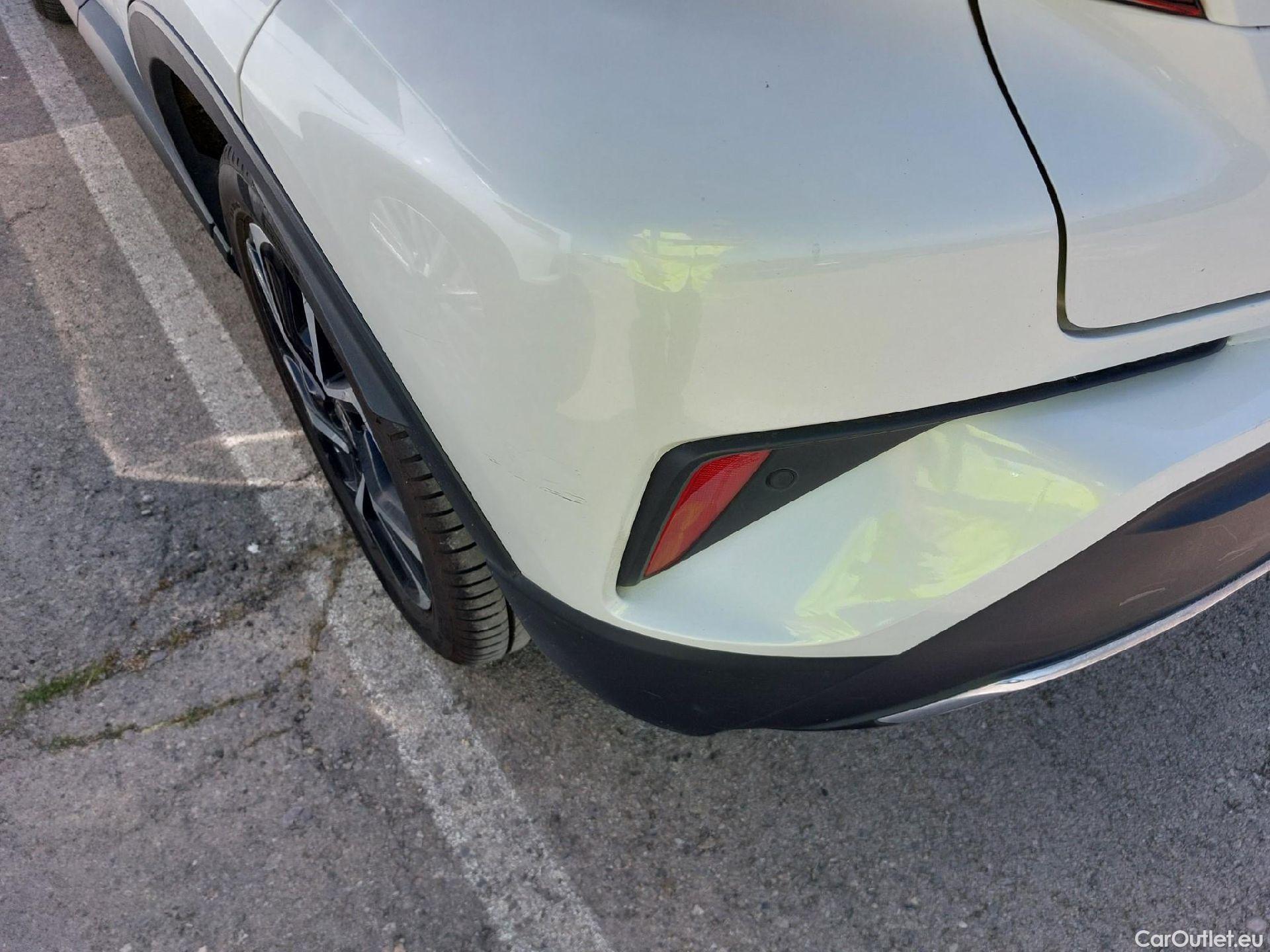  Toyota  C-HR TOYOTA  / 2019 / 5P / todoterreno 2.0 180H Advance #13