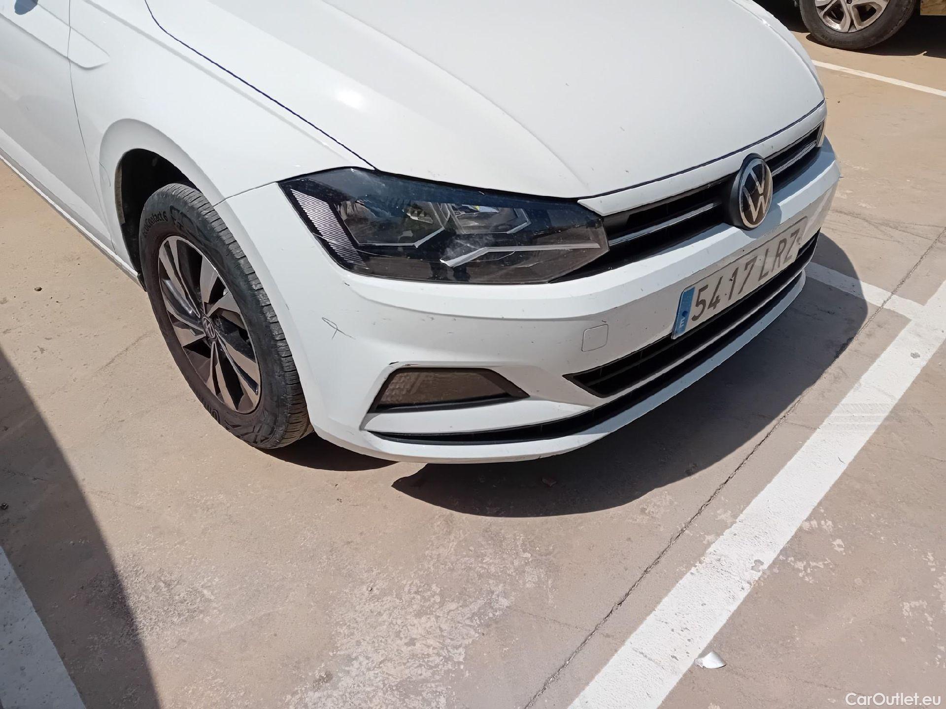  Volkswagen  Polo VOLKSWAGEN  / 2017 / 5P / berlina con portón Advance 1.6 TDI 70kW (95CV) #1