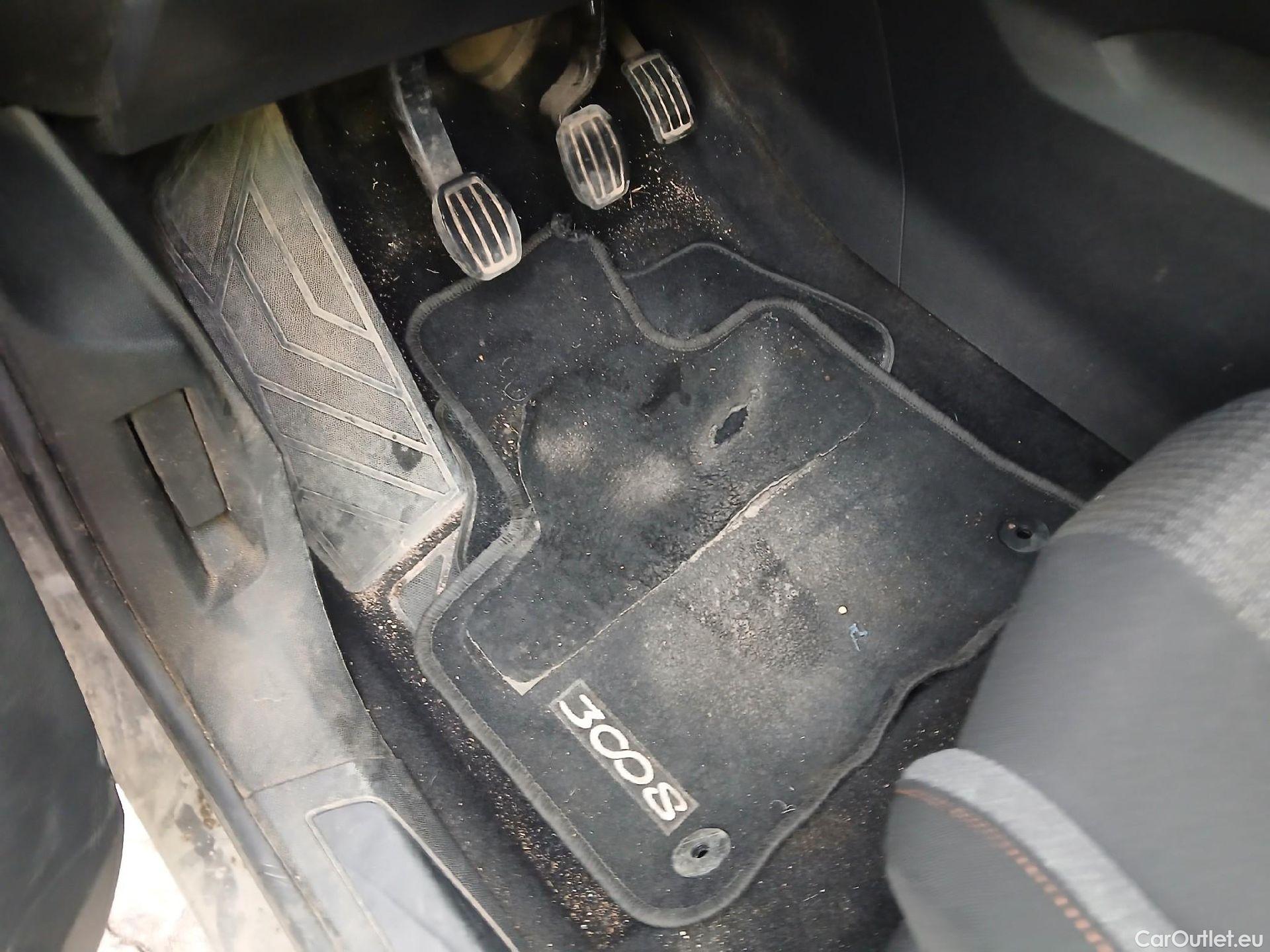  Peugeot  3008 PEUGEOT  / 2020 / 5P / todoterreno 1.5 BlueHDi 96kW (130CV) S&S Active Pack (AC3) #3