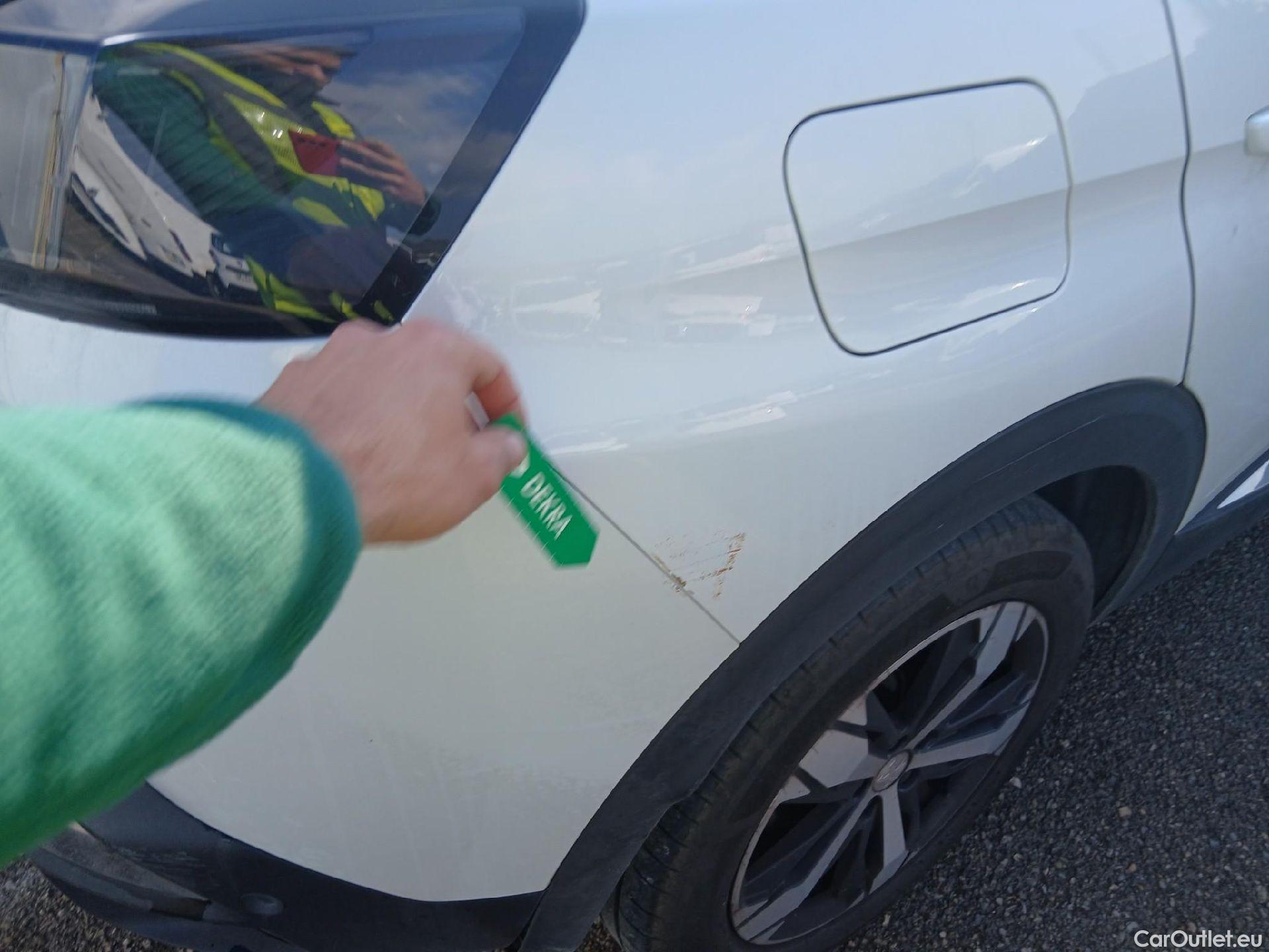  Peugeot  3008 PEUGEOT  / 2020 / 5P / todoterreno 1.2 PureTech 96KW (130CV) S&S GT #15