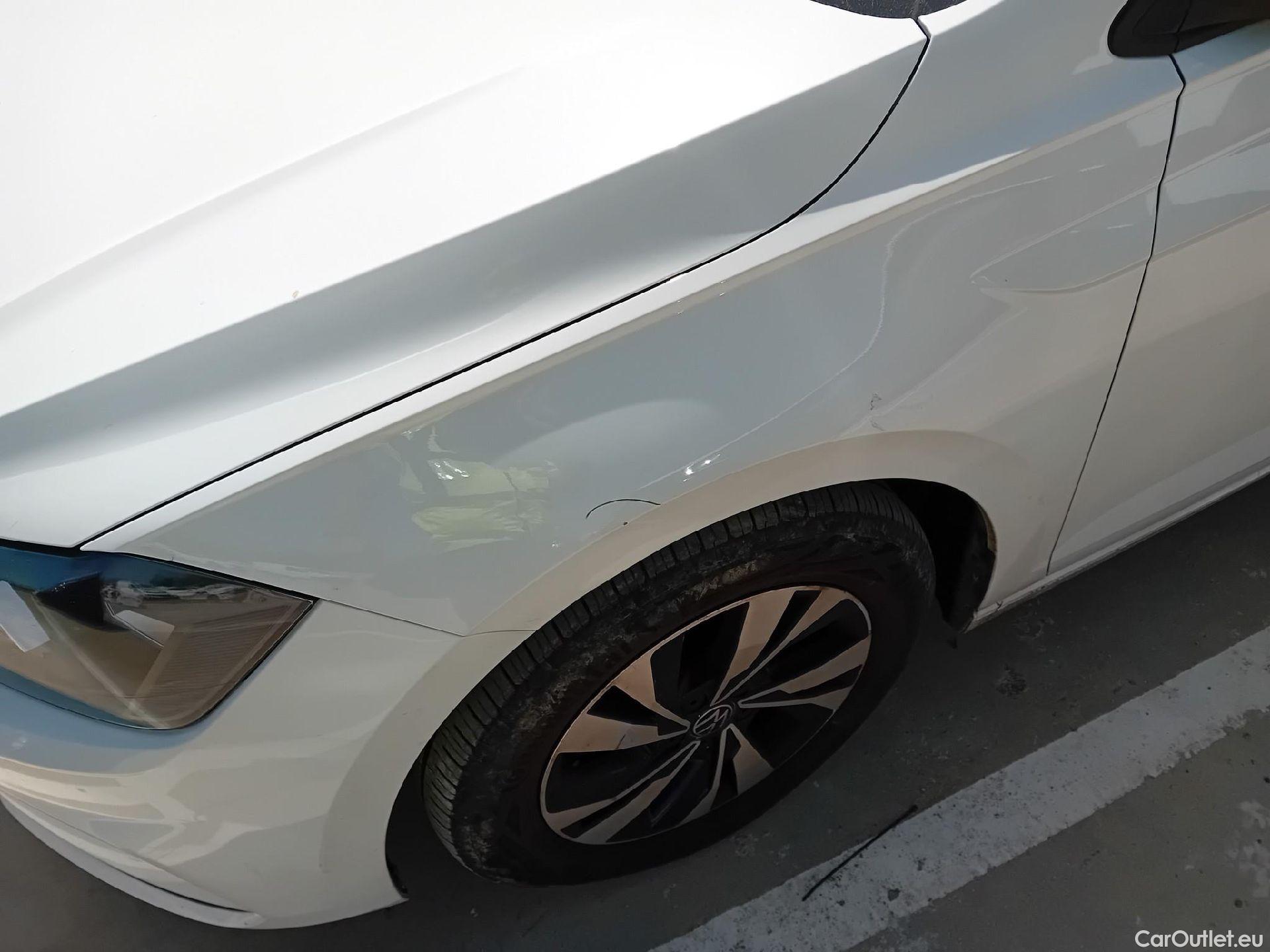  Volkswagen  Polo VOLKSWAGEN  / 2017 / 5P / berlina con portón Advance 1.6 TDI 70kW (95CV) #3