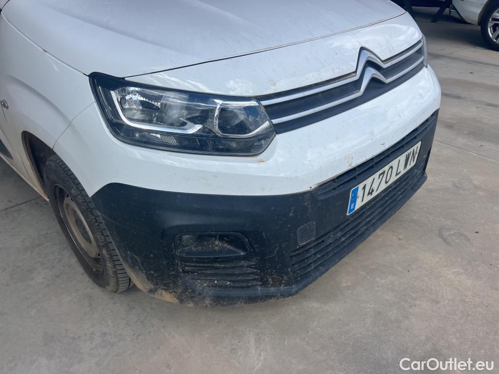  Citroen  Berlingo CITROEN  / 2018 / 3P / furgón derivado de turismo Talla M BlueHDi 100 CONTROL #33