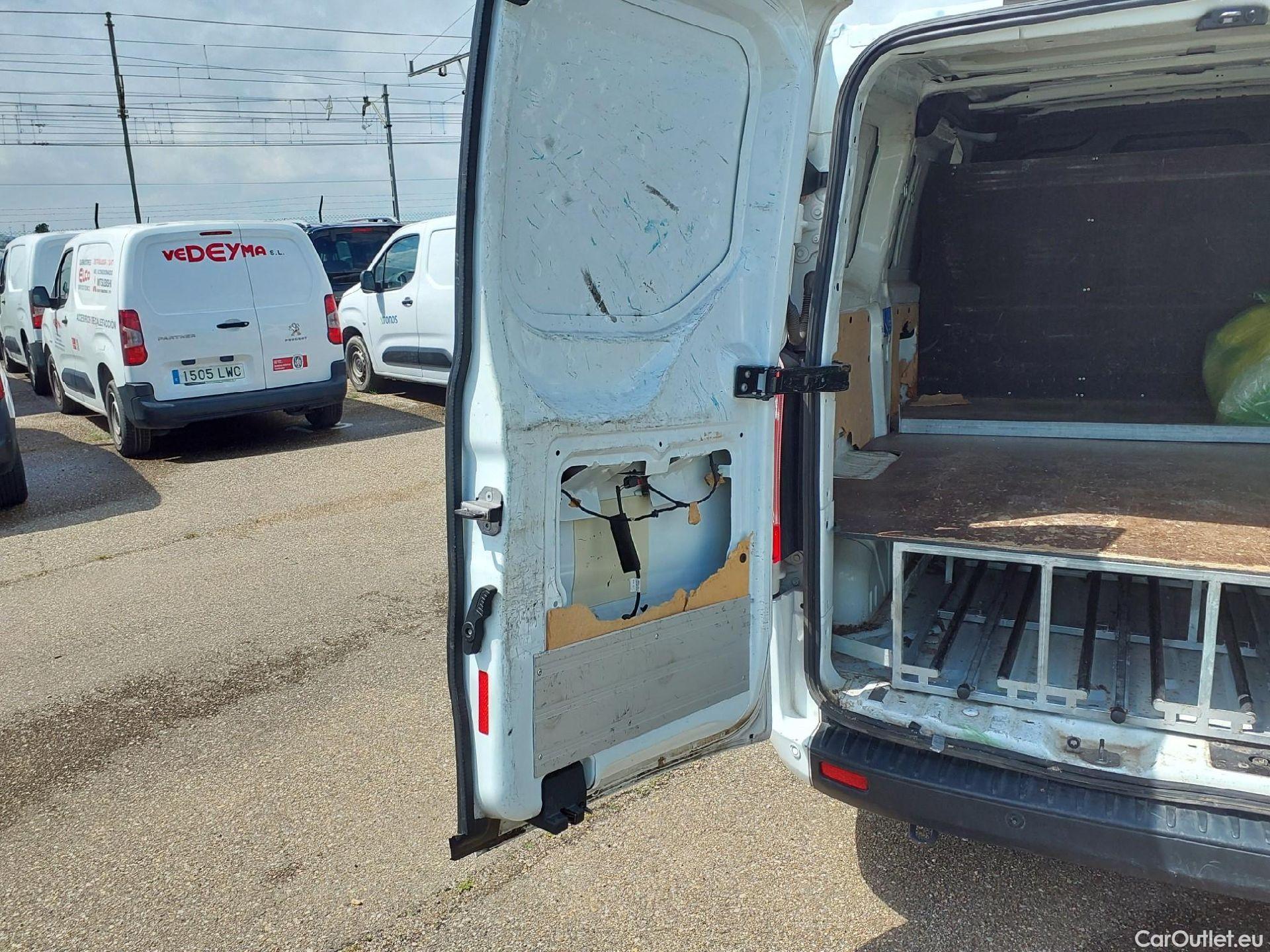  Ford  Transit FORD  Custom / 2012 / 4P / furgón Van 2.0 TDCI 96kW 320 L1 MHEV Trend #6
