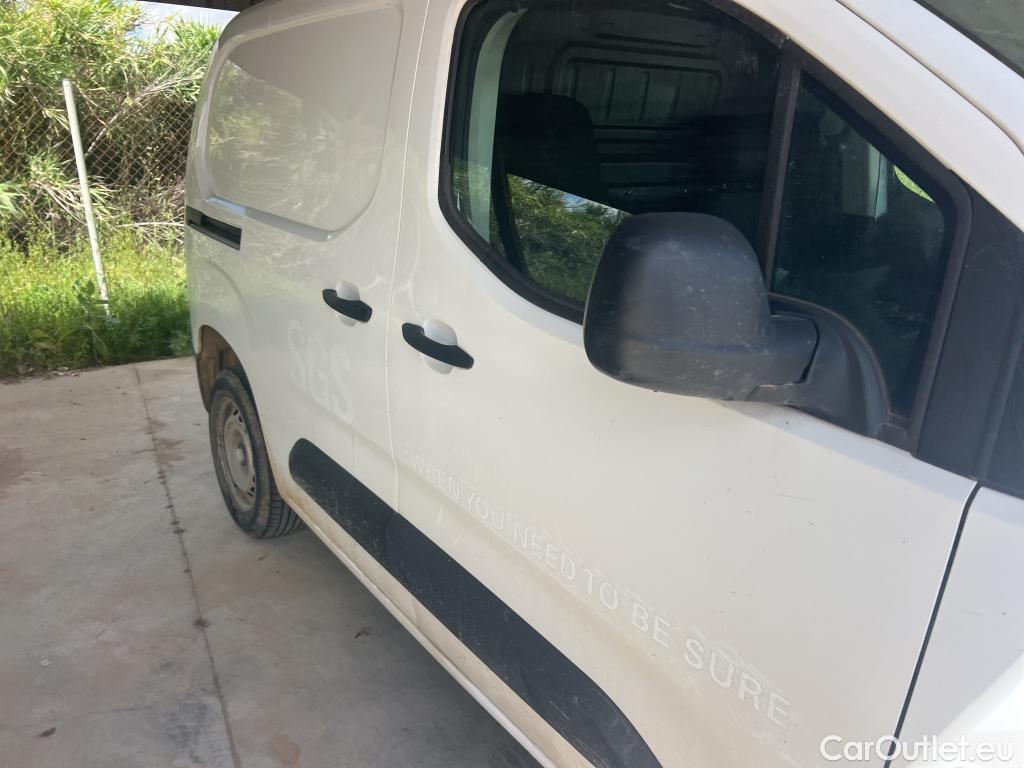  Citroen  Berlingo CITROEN  / 2018 / 3P / furgón derivado de turismo Talla M BlueHDi 100 CONTROL #9
