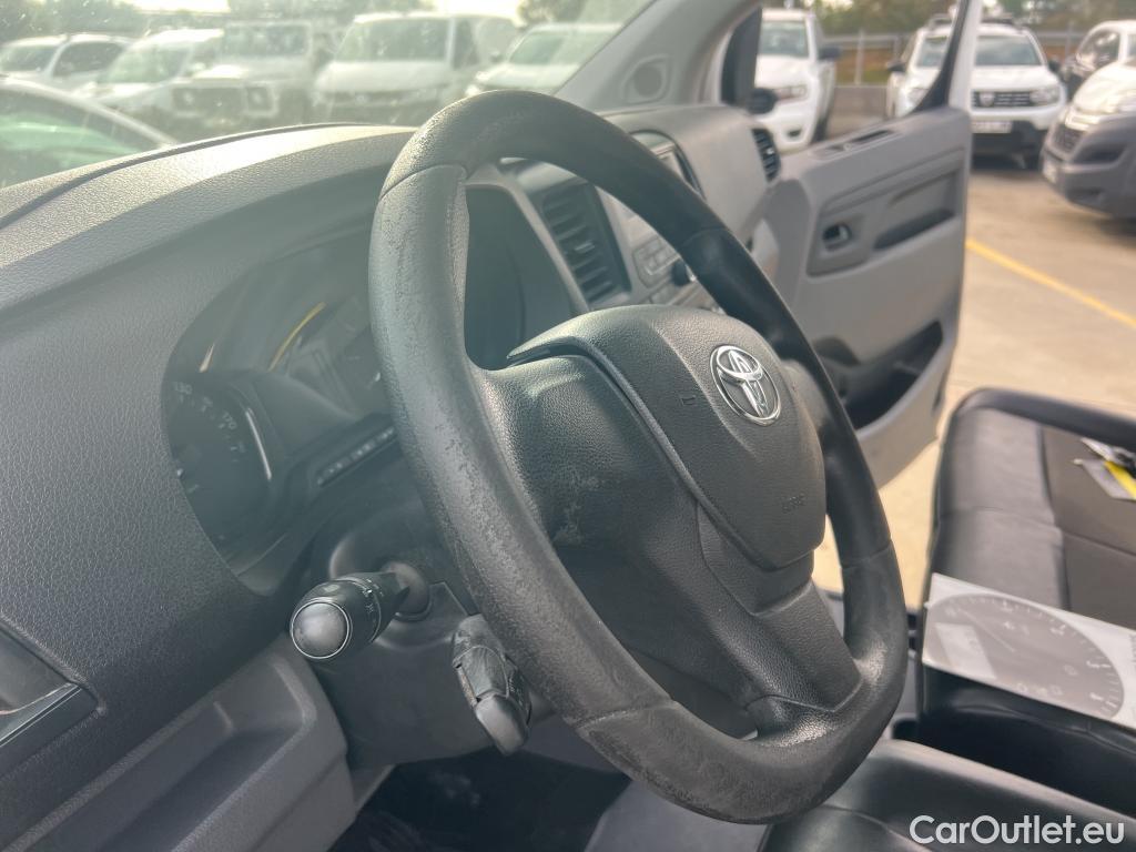  Toyota  Proace TOYOTA  / 2016 / 4P / furgón FU. MEDIO (L1) 2.0D 90kW COMFORT CARGA + #26