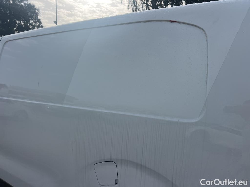  Toyota  Proace TOYOTA  / 2016 / 4P / furgón FU. MEDIO (L1) 2.0D 90kW COMFORT CARGA + #8