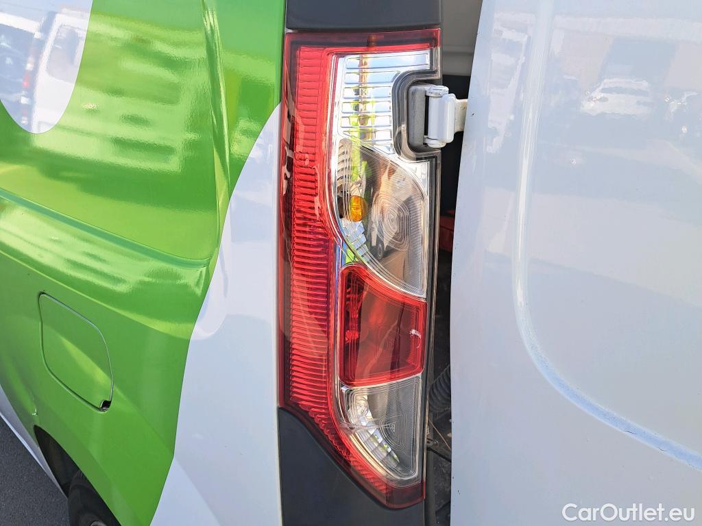  Renault  Kangoo RENAULT  Furgón/2013/3P/furgón derivado de turismo Profesional dCi 55 kW (75 CV) #18