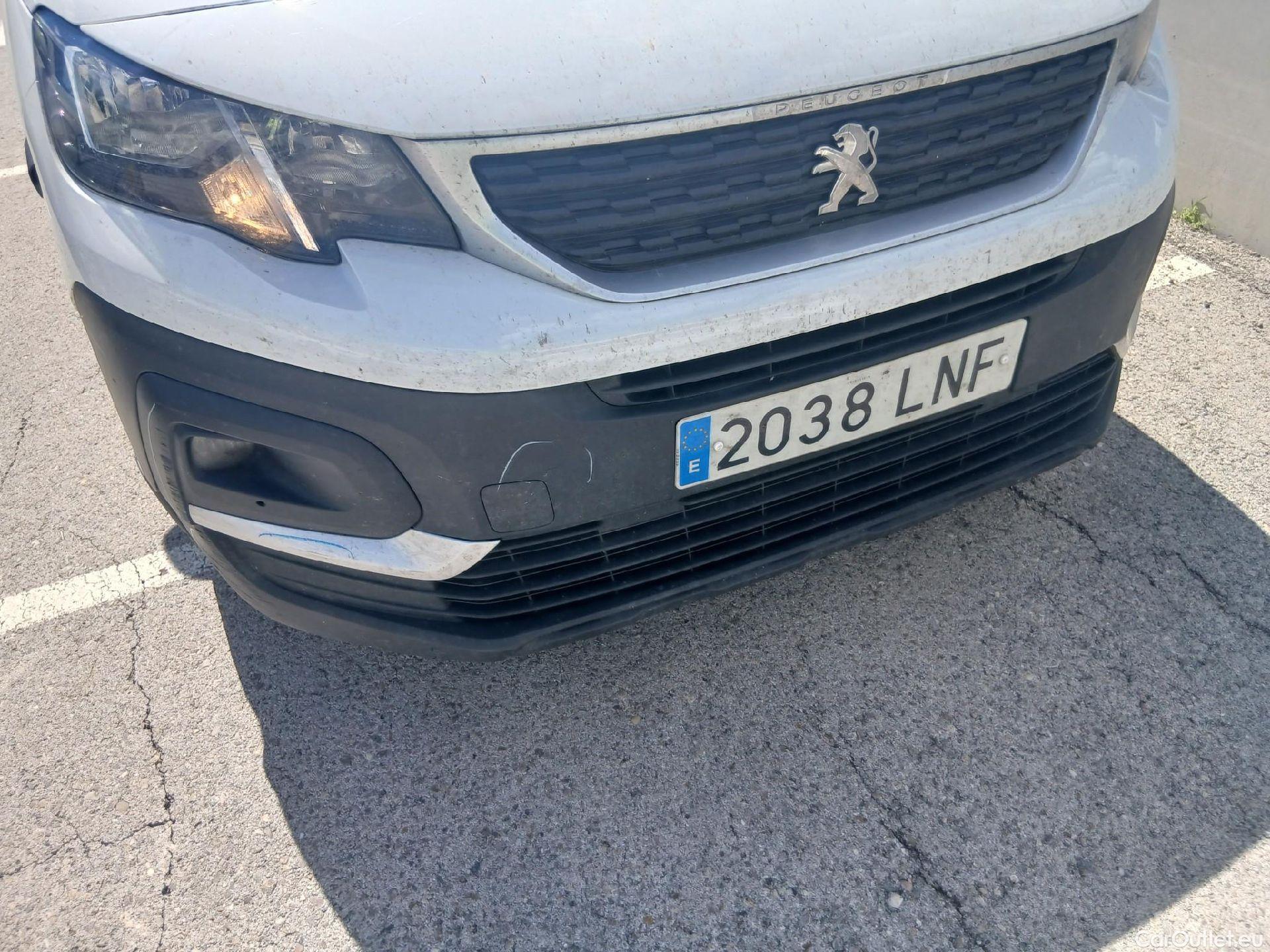  Peugeot  RIFTER PEUGEOT  / 2018 / 4P / combi Active Standard BlueHDi 73kW (IND) #9