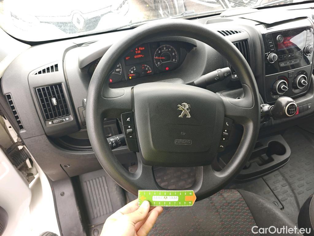  Peugeot  Boxer PEUGEOT  / 2014 / 4P / furgón 335 L2 H2 BHDI 103kW (140CV) S&S 6 V. M #89