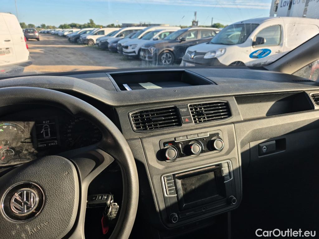 Volkswagen  Caddy VOLKSWAGEN  / 2015 / 4P / furgón derivado de turismo ABT e- Maxi Furgón #1