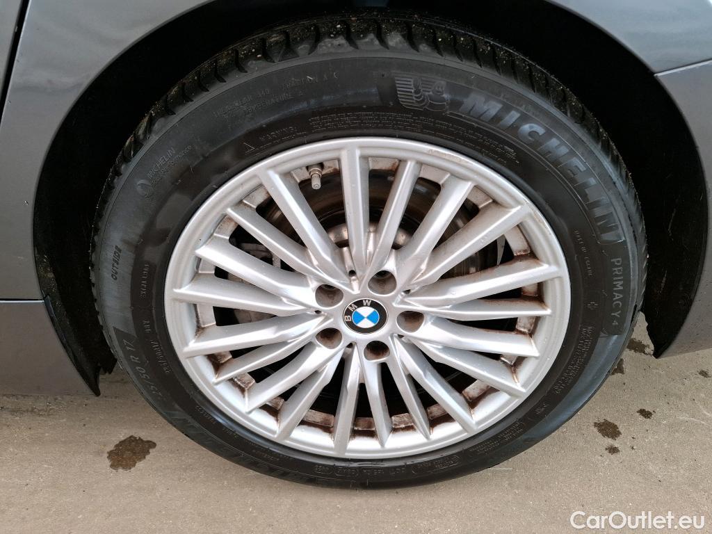  Bmw  Serie 3 BMW Série 3 Touring / 2019 / 5P / Break 330e xDrive 292ch Luxury BVA8 Hybride #17