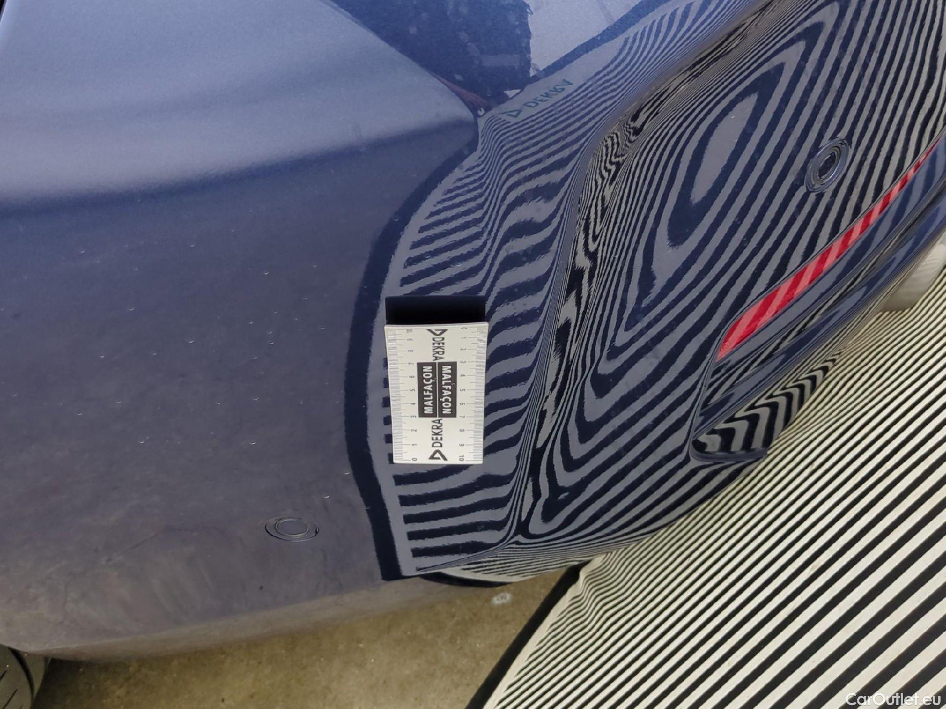  Bmw  Serie 3 BMW Série 3 Berline / 2022 / 4P / Berline 320e 204ch Business Design BVA8 Hybride #15