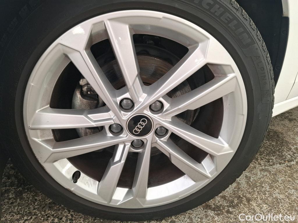  Audi  A3 AUDI  Berline / 2020 / 4P / Berline 30 TFSI MHEV S Tronic 110 Business Line #4