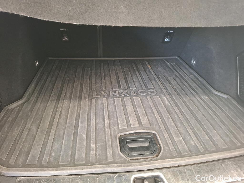  LYNK & Co  01 LYNK CO   2020  5P  SUV 15 261ch  Hybride Rechargeable OPERATION STOCK #25