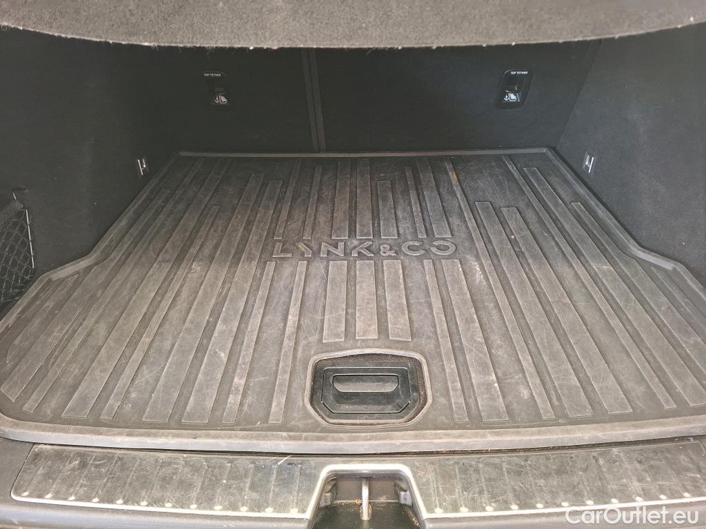  LYNK & Co  01 LYNK CO   2020  5P  SUV 15 261ch  Hybride Rechargeable OPERATION STOCK #22