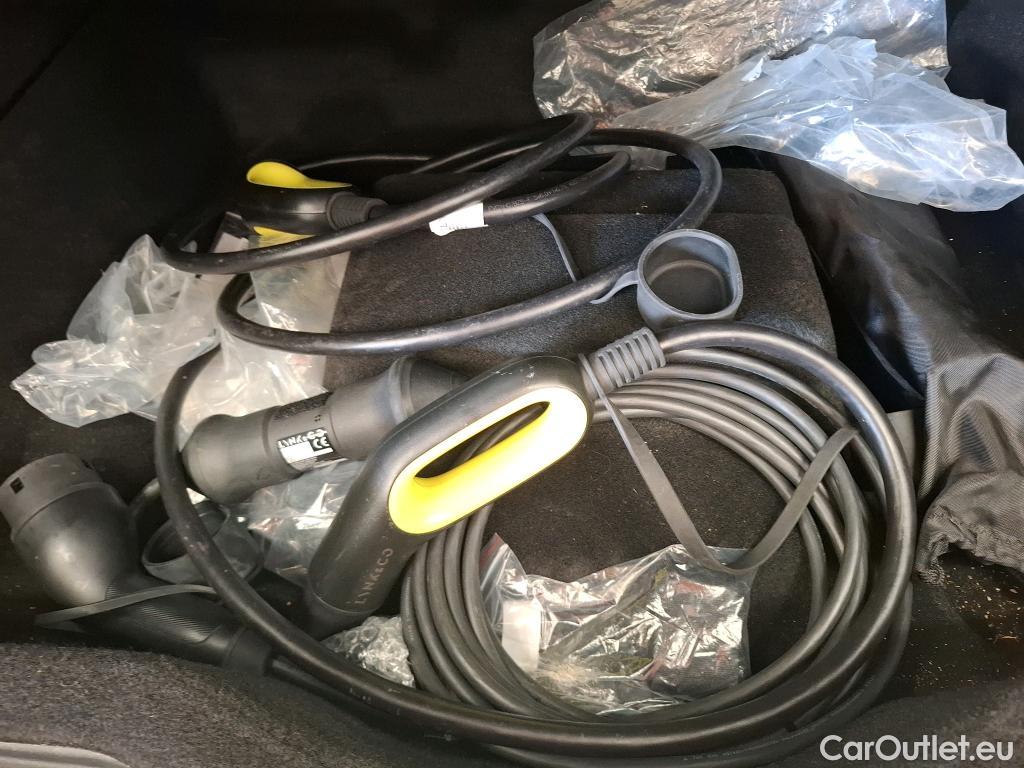  LYNK & Co  01 LYNK CO   2020  5P  SUV 15 261ch  Hybride Rechargeable OPERATION STOCK #21