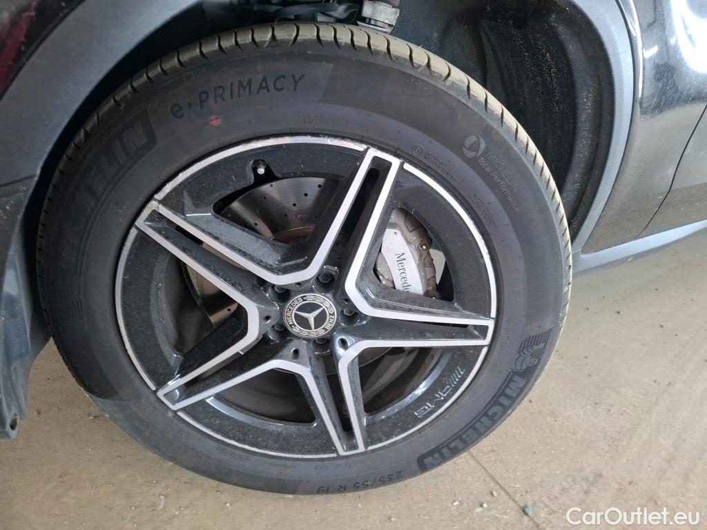  Mercedes  G-Klasee MERCEDES-BENZ GLC / 2019 / 5P / SUV 2.0 GLC 300 E AMG LINE 4MATIC #18