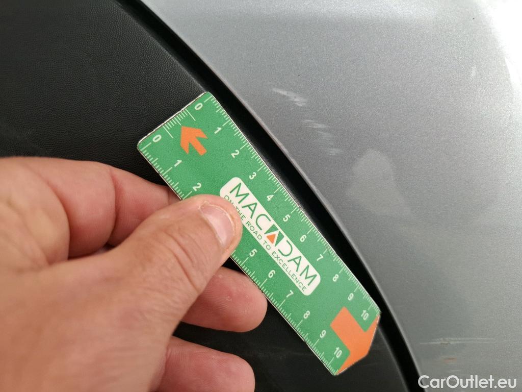  Renault  Captur RENAULT  2019 5P SUV Intens ETech hybride recharg 160 21 #6