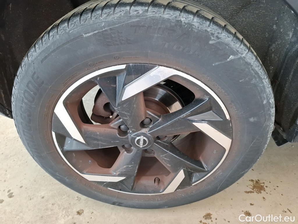  Nissan  Juke NISSAN  / 2019 / 5P / Crossover Hybrid 145 Business+ #50