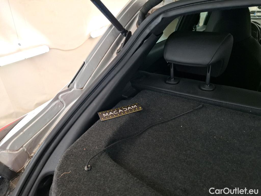  Nissan  Juke NISSAN  / 2019 / 5P / Crossover Hybrid 145 Business+ #66