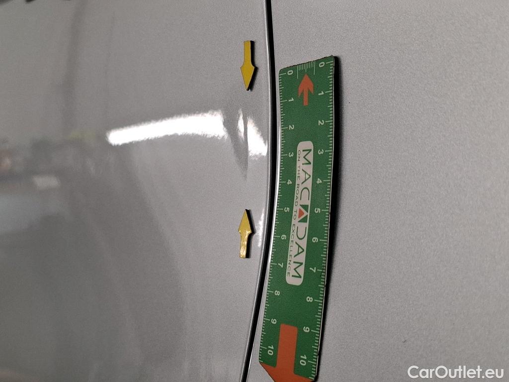  Renault  Captur RENAULT  2019 5P SUV Intens ETech hybride recharg 160 21 #19