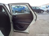  Renault  Captur RENAULT  / 2019 / 5P / SUV 1.6 HEV E-TECH 105KW ZEN #109