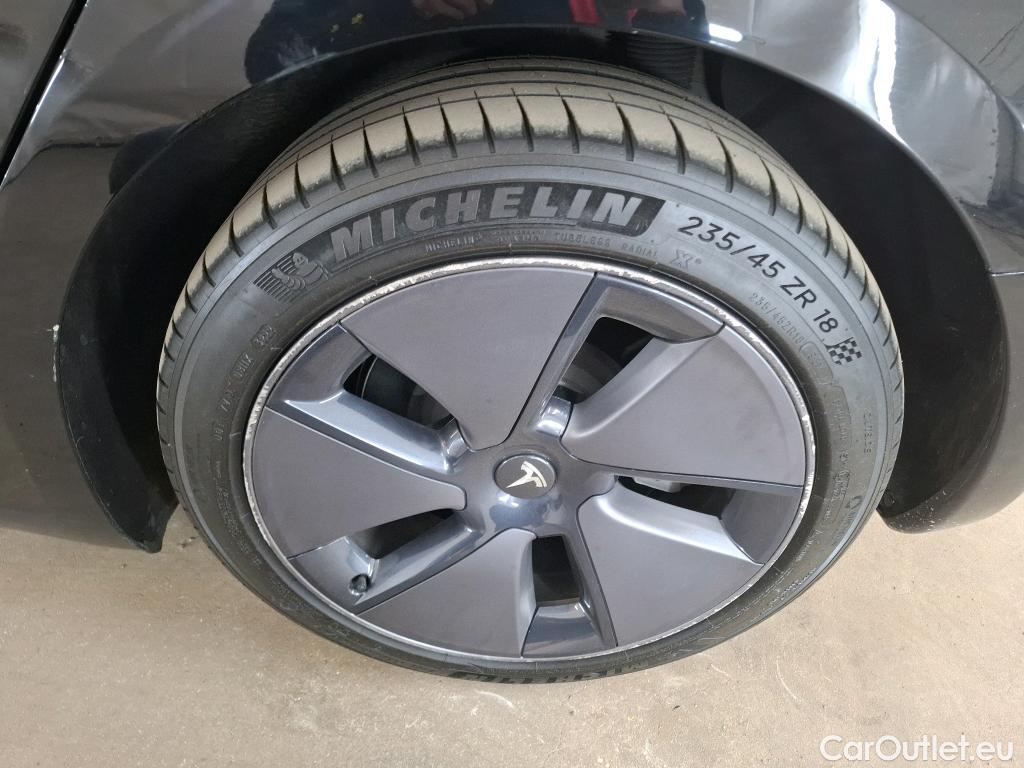  Tesla  Model 3 TESLA  / 2018 / 4P / Berline Grande Autonomie #26