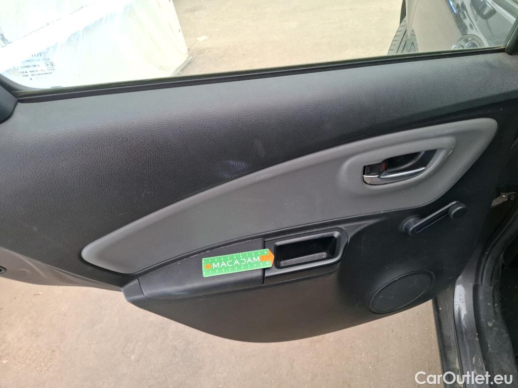 Toyota  Yaris TOYOTA  Hybride 5p Berline 1.5 VVT-I HYBRID France Business #19