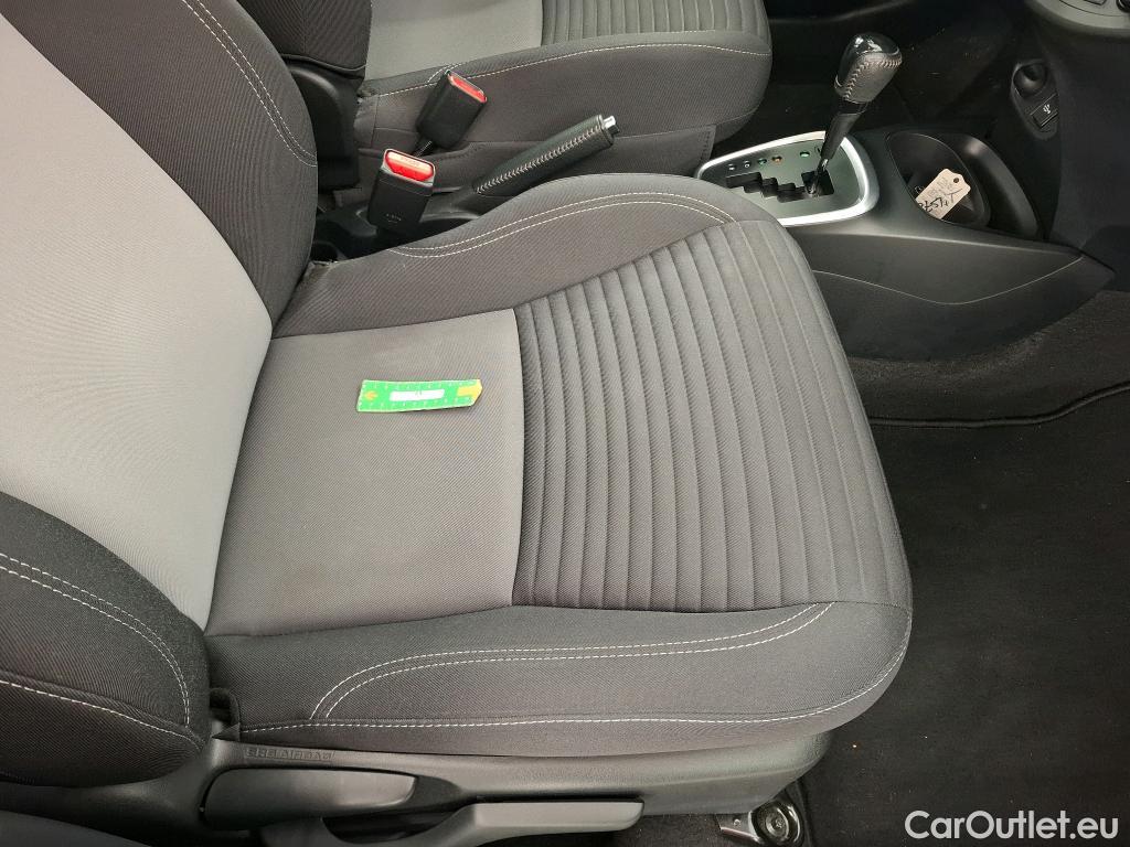  Toyota  Yaris TOYOTA  Hybride 5p Berline 15 VVTI HYBRID France Business #15